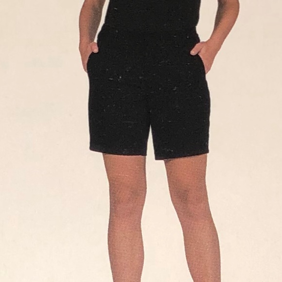 Active Life Pants - ACTIVE LIFE NWT WOMENS BLACK SHORTS/BERMUDA SIZE L